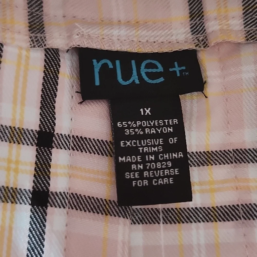 RUE + Pleated Pink Pleated Patterned  Skirt 1X